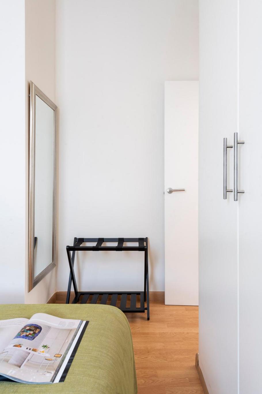 Apartamento Familiar Nuevo De Diseno En La Mejor Zona De Triana, Parking Included Seville Exterior photo