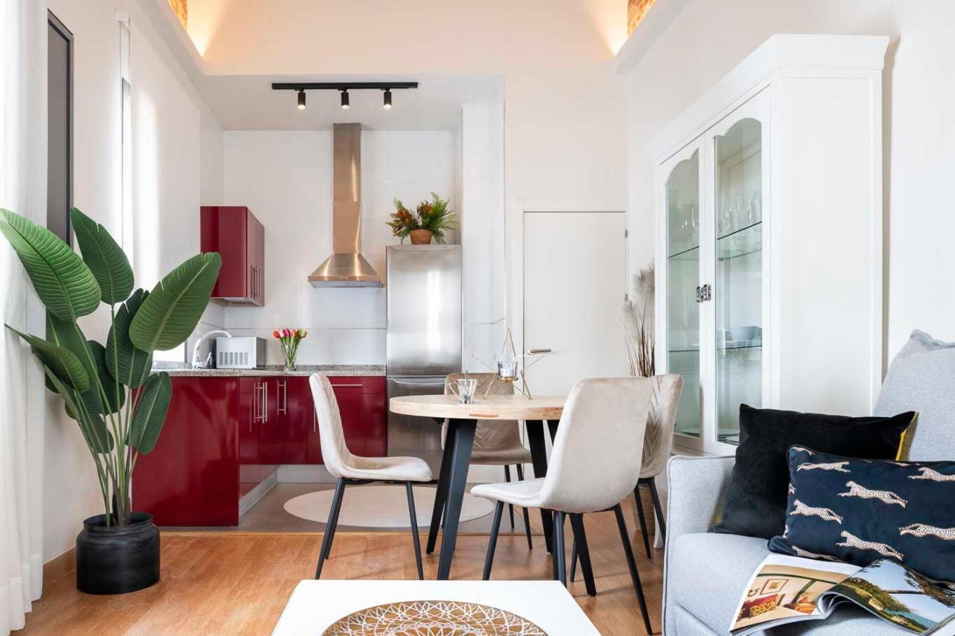 Apartamento Familiar Nuevo De Diseno En La Mejor Zona De Triana, Parking Included Seville Exterior photo
